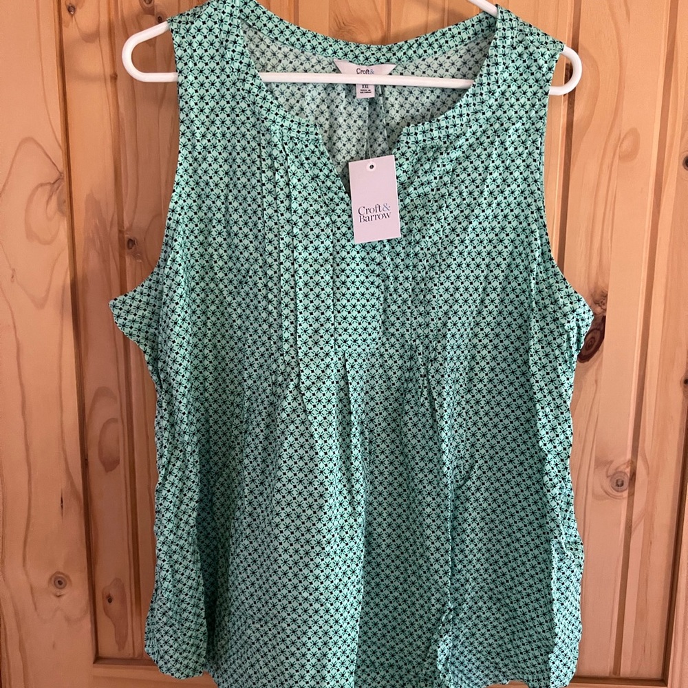 Mint color tank